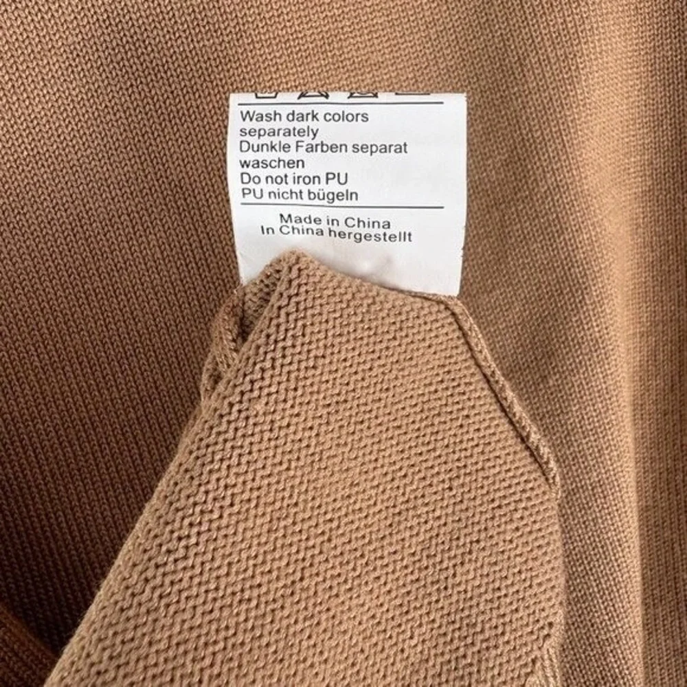Paul Jones Men Viscose Blend Argyle Sweater Vest Size Medium Tan Academia Preppy